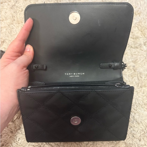 Tory Burch Willa Chain Crossbody - Matte Black with Black hardware - Like New - Picture 2 of 7
